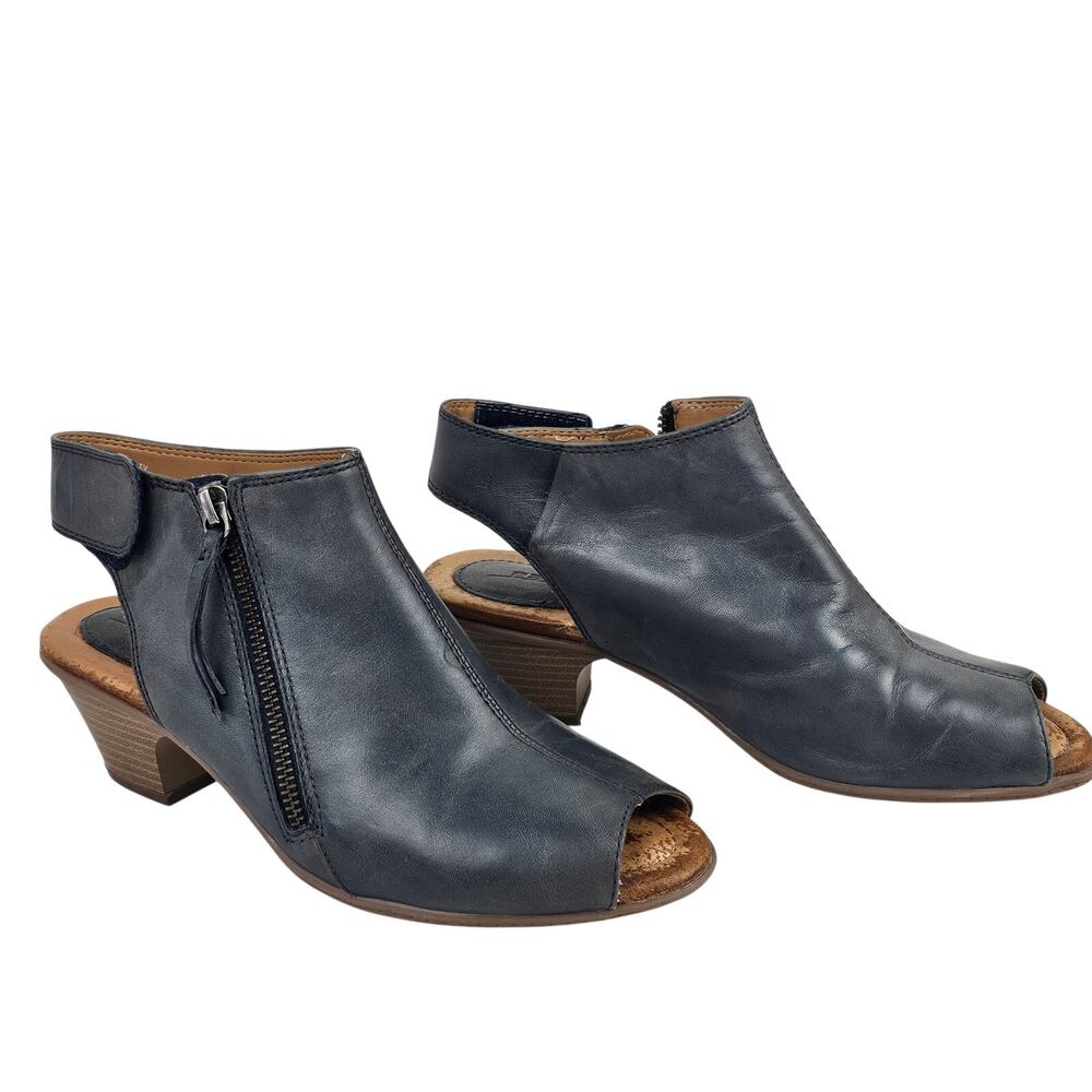 Earth Shoes blue leather peep toe 2" heel casual cottage office 7.5